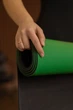 Премиальный коврик для йоги каучуковый Lita Asana Gras PU/coconut/rubber Yoga mat зеленый 183х68х0,5 см - изображение 5