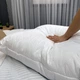 Подушка для сну гіпоалергенна Decorator Ultra Sonic 70x70х20 см, колір білий (84-147) - зображення 4