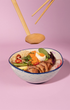 Миска для рамен Typhoon World Foods з паличками 0.8 л (5010853283715) - зображення 4