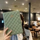 Чехол LuxuryFlip для Apple iPad 7 (10.2" экран) с короной Mint - изображение 5
