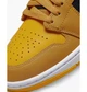Кросівки жіночі Jordan Wmns Air 1 Mid Orange 38 Зелений BQ6472-700 - зображення 8