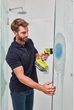 Szczotka teleskopowa RYOBI ONE+ R18CPS-0 18V, tarcza 15 cm, 210 obr/min, IPX7 (bez akumulatora i ładowarki) (5133004846) - obraz 2