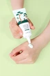 Сонцезахисний крем з екстрактом голок сосни ROUND LAB Pine Calming Cica Sunscreen, 40 ml - изображение 3