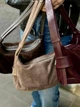 Сумка кросс-боди женская замшевая средняя темно-бежевая ARTiS Bags 1820 207-4222 - изображение 9