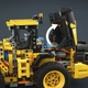 Конструктор LEGO Technic Колесный погрузчик Volvo L120 Electric 973 детали (42209) - изображение 4