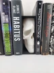 Книжковий уголок Book Nook класичний череп білий. Aivory - зображення 1