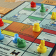 Gra planszowa Hasbro Monopoly Knockout (wersja szwedzka) (5010996218049) - obraz 5