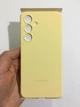Чехол противоударный силиконовый Silicone Case для Samsung Galaxy S24 FE (S721) Yellow - изображение 3