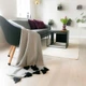 Плед флісовий IKEA VITMOSSA 120x160 см м'який теплий світло-сірий у смужку ІКЕА ВІТМУССА 903.048.89 - зображення 8