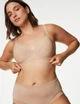 Бюстгальтер женский Marks & Spencer BODY Invincible Smoothing Full Cup с косточками бежевый 95A (2105) - изображение 1