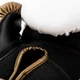 Боксерские перчатки Everlast Powerlock 2R Training Glove 14 унций Бело-Золотые (0009283620127) - изображение 3