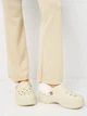Жіночі крокси утеплені Crocs Classic Platform Fuzz Lined Cg Bone 212854-2Y2 39-40 (W9) 25 см Bone (198445326677) - зображення 2