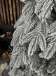 Искусственная литая заснеженная елка Форест Прайм высотой 1.9 м роскошная новогодняя елка с густыми ветвями и складной металлической подставкой для дома Зеленый - изображение 4
