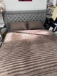 Велюрова постільна білизна Colorfull Home. Шарпей коричневого кольору - євро - изображение 1