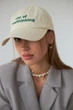 Молочная хлопковая кепка Bitchin’ “CEO of overthinking” с вышивкой | унисекс, 100% хлопок - изображение 2