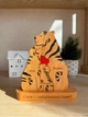 Деревянный пазл-фигурки Тигры с сердцем для персонализированного декора подарок для семьи - изображение 2