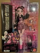 Кукла Монстер Хай Дракулаура Monster High Draculaura Doll G3 Дракулора Базовая JHK29 Mattel - изображение 2