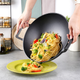 Patelnia wok Vilde Cast Line żeliwna 36 cm (5900670102330) - obraz 9