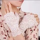 Мереживні мітенки з візерунком троянди вечірній аксесуар короткі Honey Fashion Accessories S/M/L білий (7-77) - зображення 2