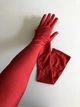 Рукавички жіночі атласні довгі вечірні вище ліктя Honey Fashion Accessories S/M червоний (7-20) - изображение 4