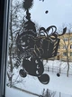 Новорічна наклейка Сніговик з подарунком (декор вікон вітрин сніжинки) глянець сніговик 355x500 мм - зображення 3