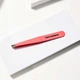 Пинцет для бровей Tweezerman Slant Tweezer Geranium (9 см) - изображение 6