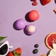 Набор бальзамов для губ EOS Tropical Escape Pink Coconut & Island Punch Lip Balm (2 шт в наборе) - изображение 5