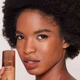 Тональная основа для лица Charlotte Tilbury Airbrush Flawless Foundation (30 мл) 11 NEUTRAL - изображение 4
