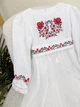 Платье-вышиванка для девочки Family Tradition муслин с вышивкой и кружевом 74 см белое Вишнёвый сад - изображение 2