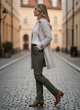 Брюки H&M 36 Хаки (HM-04346355-Khaki) - изображение 2