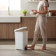 Відро для сміття з педаллю пластиковий з кришкою, 10 л, Білий (109-WHITE) - зображення 3