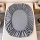 Простыня на резинке Softable Fabric 120×200 — мягкая, плотная, комфортная, серый (KT7006035) - изображение 8