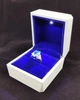Белый футляр для кольца с подсветкой "Сияние" LED-CF004 - изображение 5
