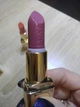 Зволожувальна губна помада Avon LUXE Runaway Plum/Сливовий сапфір - зображення 5