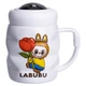 Чашка фарфоровая с крышкой Labubu 400 (мл) подарочная кружка прикольная чашка для детей на подарок Белый с желтым FM-54D - изображение 4