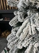 Искусственная литая заснеженная елка Триумф высотой 1.5 м роскошная пышная новогодняя елка с густыми ветвями и складной металлической подставкой Зеленый - изображение 4