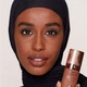 Тональная основа для лица Charlotte Tilbury Airbrush Flawless Foundation (30 мл) 14 WARM - изображение 4