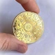 Позолоченная сувенирная монета Знак зодиака Водолей — цветной дизайн - изображение 6