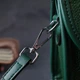 Компактная женская кожаная сумка с полукруглым клапаном Vintage 22260 Зеленая - изображение 8