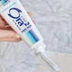 Зубна паста SunStar Ora2 Stripe Paste Подвійний кальцій 140 г (4901616009356) - зображення 4