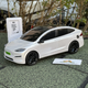 Інерційна металопластикова машинка PM3417 Tesla Model Х на радіокеруванні з зарядною станцією Біла - зображення 2