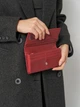 Женский кожаный кошелек Visconti HT35 Buckingham (Red) - изображение 9