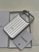 Чохол панель The RIMOWA Aluminium Case для Apple iPhone 17 Pro Silver - зображення 6