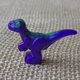 Конструктор маленький динозавр дитинча велоцираптор фіолетовий Jurassic World бебі раптор Baby Raptor Velociraptor - зображення 3