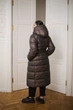 Жіноче довге пальто-пуховик із капюшоном та поясом Wear me L Коричневий (шоколадний) (10_25_WM004_10436) - изображение 3
