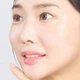 Солнцезащитная сыворотка с коллагеном ROUND LAB Camellia Deep Collagen Firming Sun Serum 50 мл - изображение 3