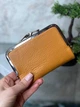 Жовтий брендовий невеликий гаманець Dr.Bond WN-23-14 - зображення 4