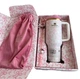 Термокружка Stanley 1913 x LoveShackFancy Holiday Quencher® H2.0 FlowState™ Tumbler | 40 OZ 1180 мл у подарунковій коробці білий з рожевим - изображение 2