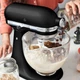 Кухонный комбайн KitchenAid Artisan 4,8 л 5KSM125EOB с откидным блоком черный - изображение 3