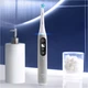 Elektryczna szczoteczka do zębów Oral-B iO 6N Szara + Brush Head + TC (955555915103913) - Outlet - obraz 2